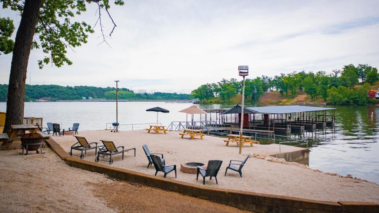 Lakeshore Fishing Cabins #4 Lake Ozark Bagian luar foto