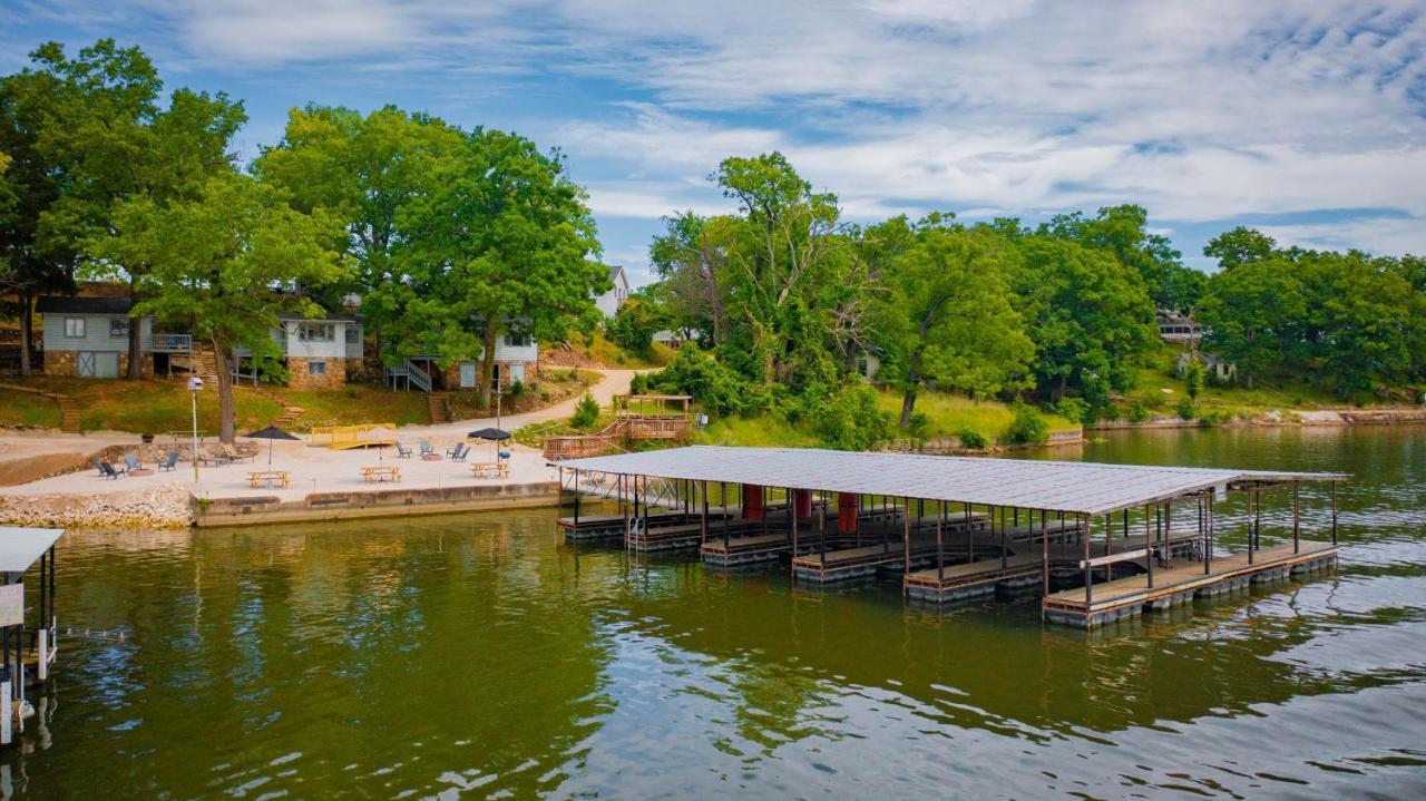 Lakeshore Fishing Cabins #4 Lake Ozark Bagian luar foto