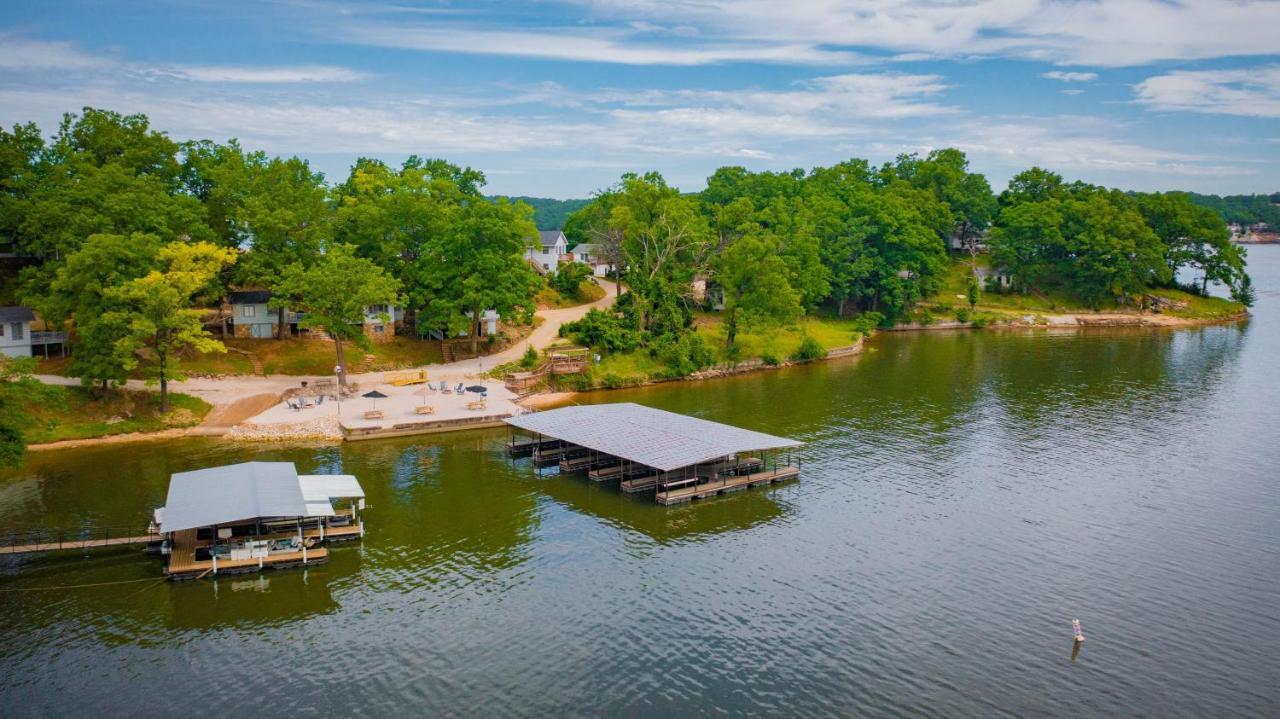Lakeshore Fishing Cabins #4 Lake Ozark Bagian luar foto